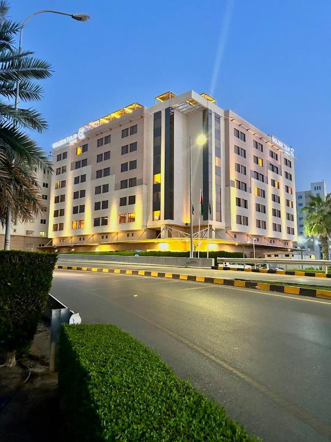 Hotel Golden Tulip 4*