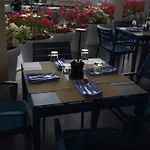 Golden Tulip Muscat