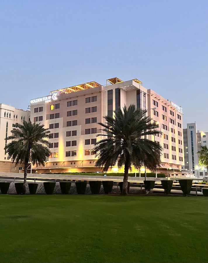 Golden Tulip 4*