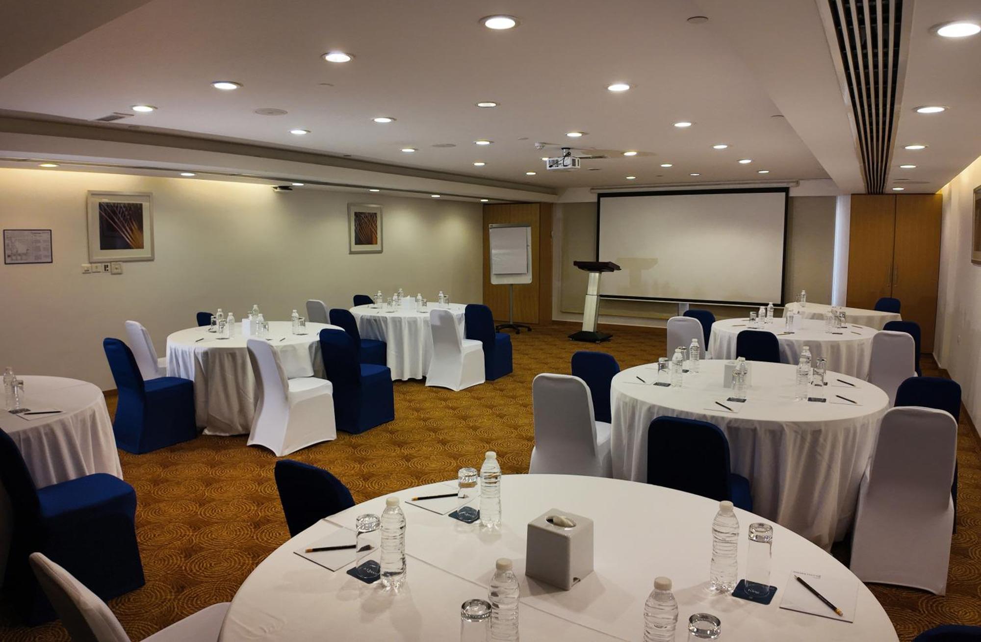 Hotel Golden Tulip