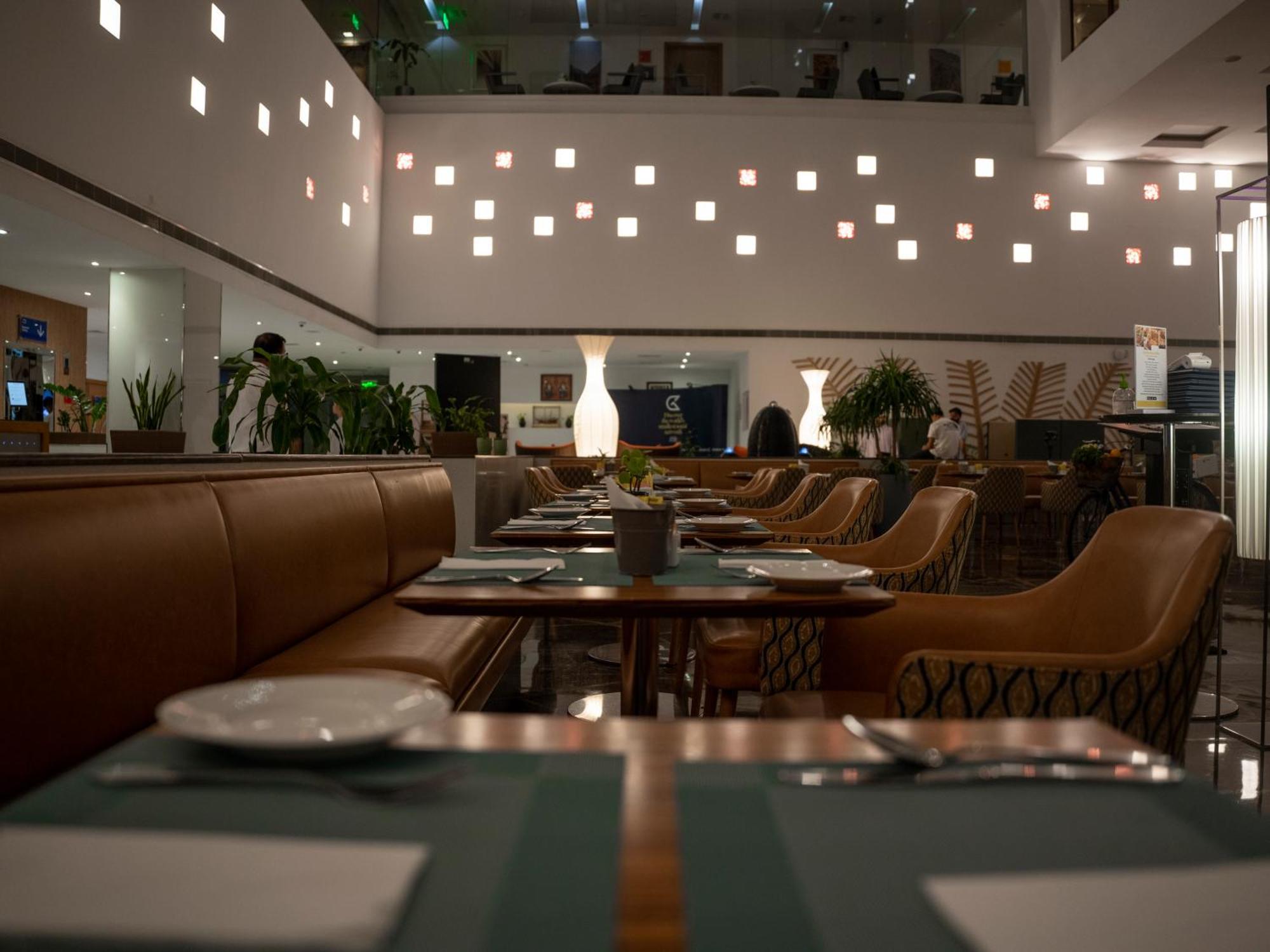 Golden Tulip Hotel 4*