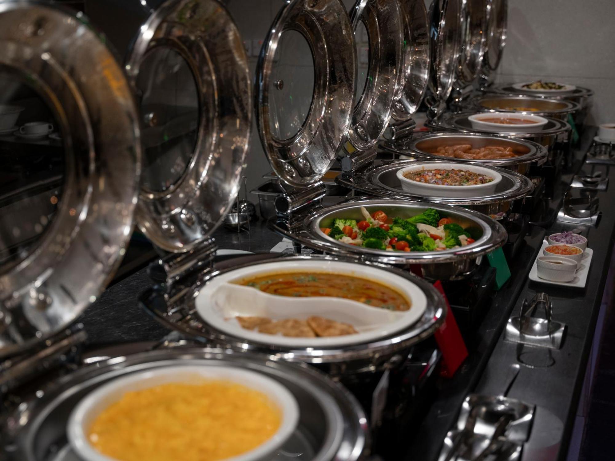 Golden Tulip Hotel 4*