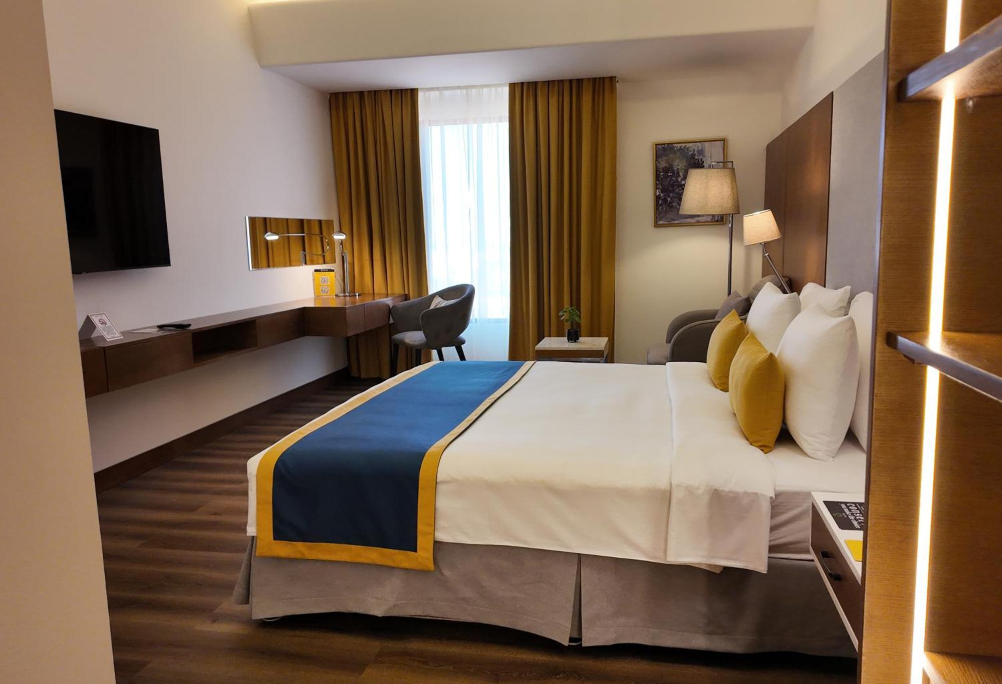 Hotel Golden Tulip